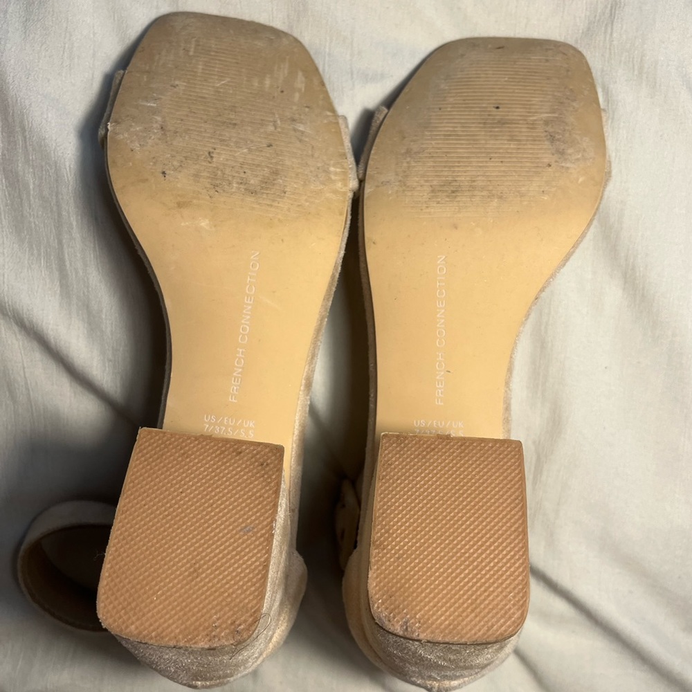 French Connection Beige Heels - Picture 2 of 3